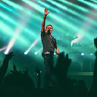 singer at concert